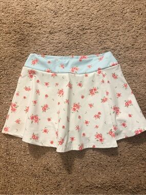 NWT White Floral Athletic Skort with Light Blue Waistband